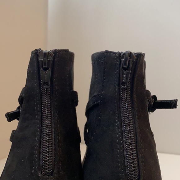 ⭐️BRAND NEW black suede heeled boots - Picture 3 of 4